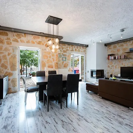 Villa Yiarios Gouvia